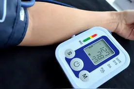 老年人血压降到120/70可以吗？心血管医生告诉你图片