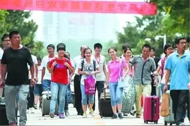 大学生还在沉睡？一组数据唤醒你：2019年5万多本科生取消学位图片