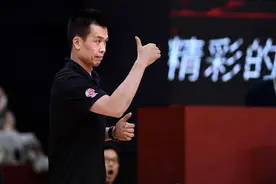 北京主教练神操作，替补席无视林书豪，葬送19分领先优势图片