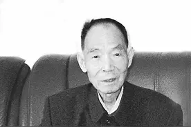 我党技侦情报工作创始人：10岁入党，晚年却犯一错误，后未授衔图片
