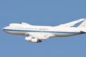 美国总统的核末日避难所，除了末日飞机和地堡外还有末日战舰图片