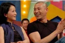 他为了老婆不生娃，为照顾岳父岳母息影，50岁老来得子乐开怀图片