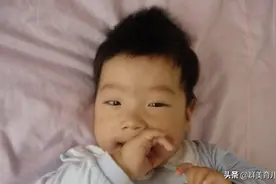 为了不让孩子吃手，在他手上涂苦瓜汁，反而培养孩子对苦瓜的喜好图片