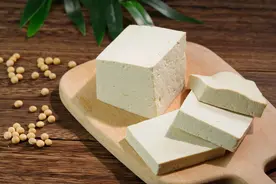 天冷了，想吃豆腐不用买，一碗黄豆一杯醋，教你在家低成本自制图片