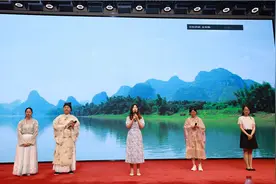 吟峥嵘岁月诵建党百年 第五届中华诗词吟诵大会在上海大学举行图片