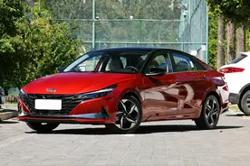 伊兰特运动外观真气派，才9万多，但掉价也太快了些吧？图片