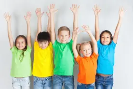 孩子总被孤立、朋友少，专家：先了解孩子的心理图片