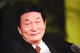 朱镕基出任总理，记者会上引用一句诗表决心，赢得全场掌声雷动图片
