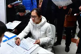 毕业生想“留校任职”，需要满足这些条件，提前准备会有帮助图片