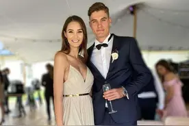 超远破门的捷克前锋神仙颜值姐姐曝光！身高1米78，是大长腿模特图片