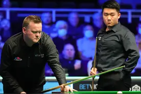 曹宇鹏一球憾负塞尔比！希金斯险造147，“75三杰”携手晋级图片