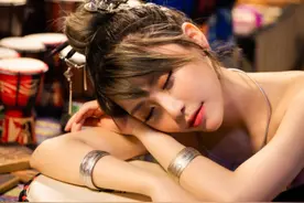 起底LPL第一美女解说周淑怡，坐拥三套汤臣一品房，身价过亿？图片