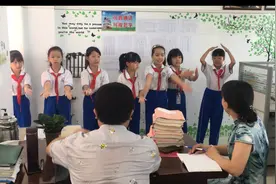师恩难忘  五中少先队员手语传爱图片