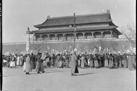 1919年，北京天安门反日大游行，那时的广场有画像吗图片