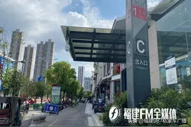 福州郑女士：为什么这种车越来越难停啊图片