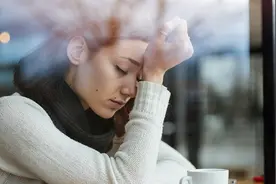 “成熟靠逆境，成功靠绝境”：你能装多大委屈，就能熬出多大成就图片