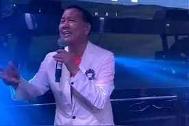 港圈TVB穷途末路？万梓良酒吧卖唱，黎明何家劲走穴串场图片
