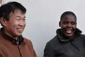 这就是爱情，河南农民大叔娶25岁非洲姑娘，婆婆夸赞：能生能养图片