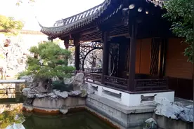 在路上 | 何园，庭院中的流光碎影图片