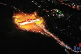【视频】航拍武汉“解封”！零时50分，K81次列车从武昌火车站开往广州图片