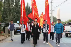 10个小时，80华里远足！河北衡水中学用这堂思政课点燃青春激情图片