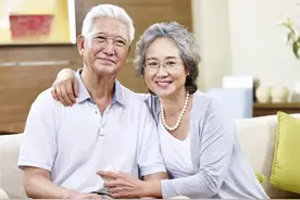 70岁以上的老年人每天应该运动多久？如何做才能更健康长寿？图片