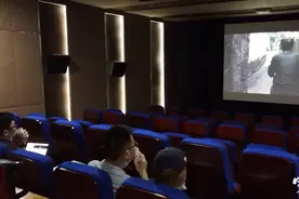 启用4K数字影视厅，毕业作品接近行业标准 宁波这所高校毕业云答辩很是“高大上”图片