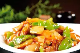 鲜味中的极品，地三鲜在家简单几步这样做，鲜嫩可口超下饭图片