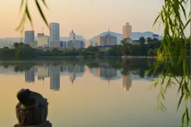 泉城自古是诗城，这些诗词里有济南最美的秀色！图片