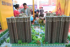 月收入达到多少，才能购买一套100万的房子？过来人直言不讳图片