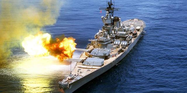 当飓风到来,只要集中战列舰,用横扫一切的重炮轰散云层,就一定能战胜