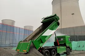 洛阳智造：东方红纯电动自卸重型工程车亮相山西图片