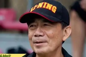 林丹是羽球之神，而他则是神的创造者图片