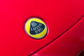 决不妥协，只为坚持心中所爱：路特斯（Lotus）Elise图片