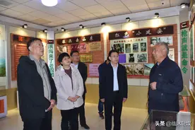 姚小璇少将到临沭县朱村红色文化基地参观图片