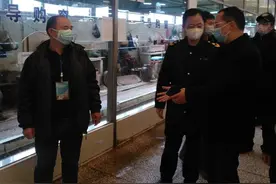“嘀，38度”，男子快速离开，岳阳的他们立马递上热茶图片