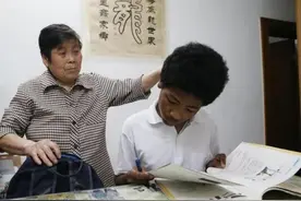 “黑人宝宝”出生8天被弃草丛，上海奶奶捡回家养了21年，“不管是黑是白，这个孩子我要定了”......图片