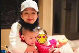 “养四个孩子压力大”何洁生活现状，接不到工作，是易孕体质的错图片