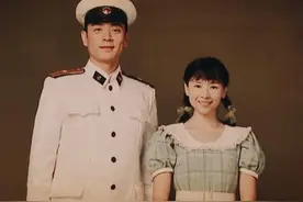 《父母爱情》再次搬上荧幕，董洁扎小辫演安杰，德华比嫂子还漂亮图片