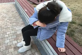 整天感觉晕乎乎的，甚至有要摔倒的感觉，是怎么回事？严重吗？图片