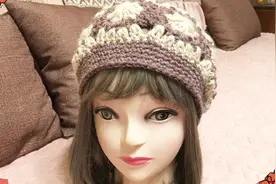 各式美帽尽在自己掌握，冬天学钩帽子，一款拼花贝雷帽教程（上）视频封面