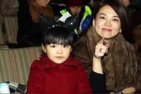 同是富养女，"圈养"的王诗龄和放"放养"的森蝶，差距明显图片