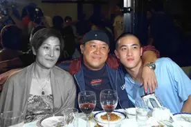 泣告！香港著名男星曾志伟老婆因癌不幸病逝：儿子曾国祥悲痛报丧图片