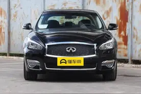 V6后驱+机械底盘，英菲尼迪Q70，桃木内饰太豪华了图片