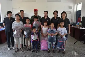 淮北市中级人民法院党组副书记、副院长王咏梅前往张庄村开展“六一”慰问活动图片