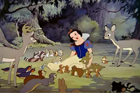 白雪公主的诞生过程及蓝黄红配色公主裙的设计秘密图片