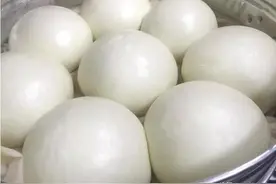 做馒头加酵母发面慢，教你“2加1泡”窍门，30分钟快速发满盆图片