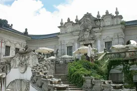 耗资300亿，建成“山寨圆明园”成5A景区：占地6200亩图片