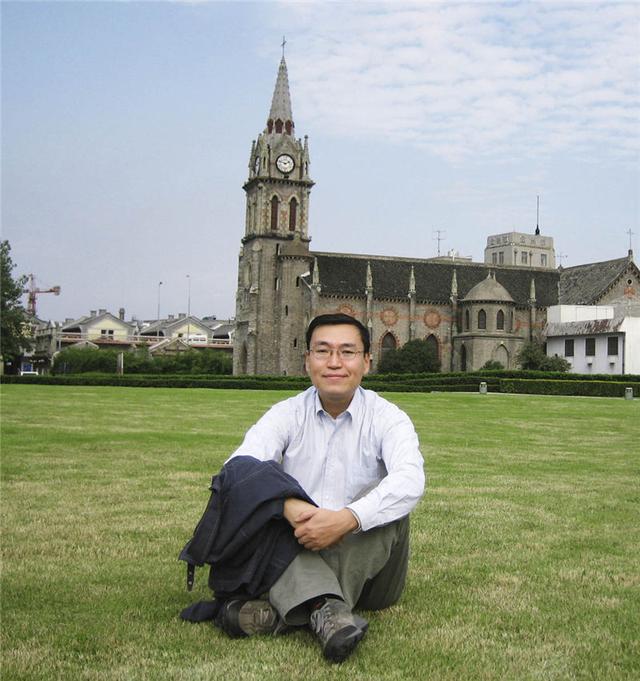 忆恋的意思忆恋的意思是什么（沈从文美丽当永远是善的一种形式）