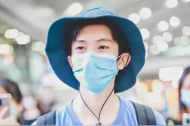 林墨被传参加青你3后现身机场！人气爆棚蓄势待发图片